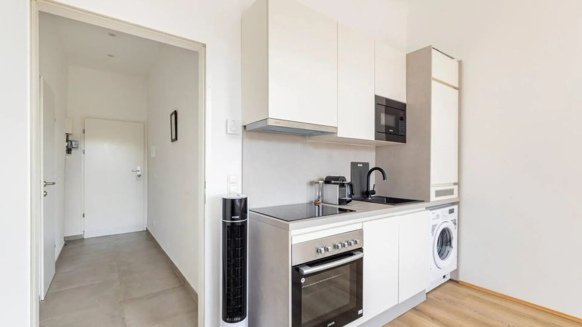 Apartment Near Schoenbrunn & Metro Wien 0*,  Österreich